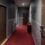 Falconi 招待所
