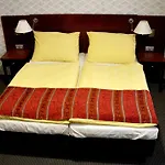 Pension Falconi Guest house 3*