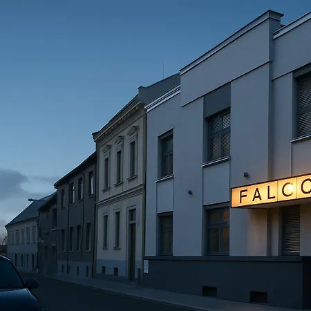 Falconi Penzion Kolín