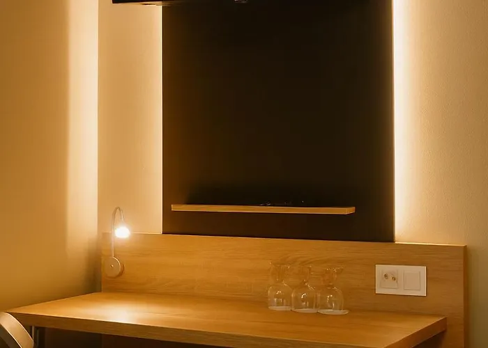 ゲストハウス Falconi 3*