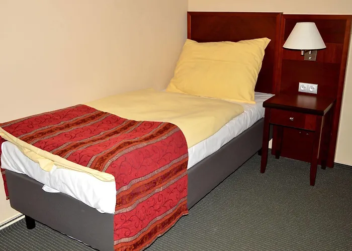 ゲストハウス Falconi 3*